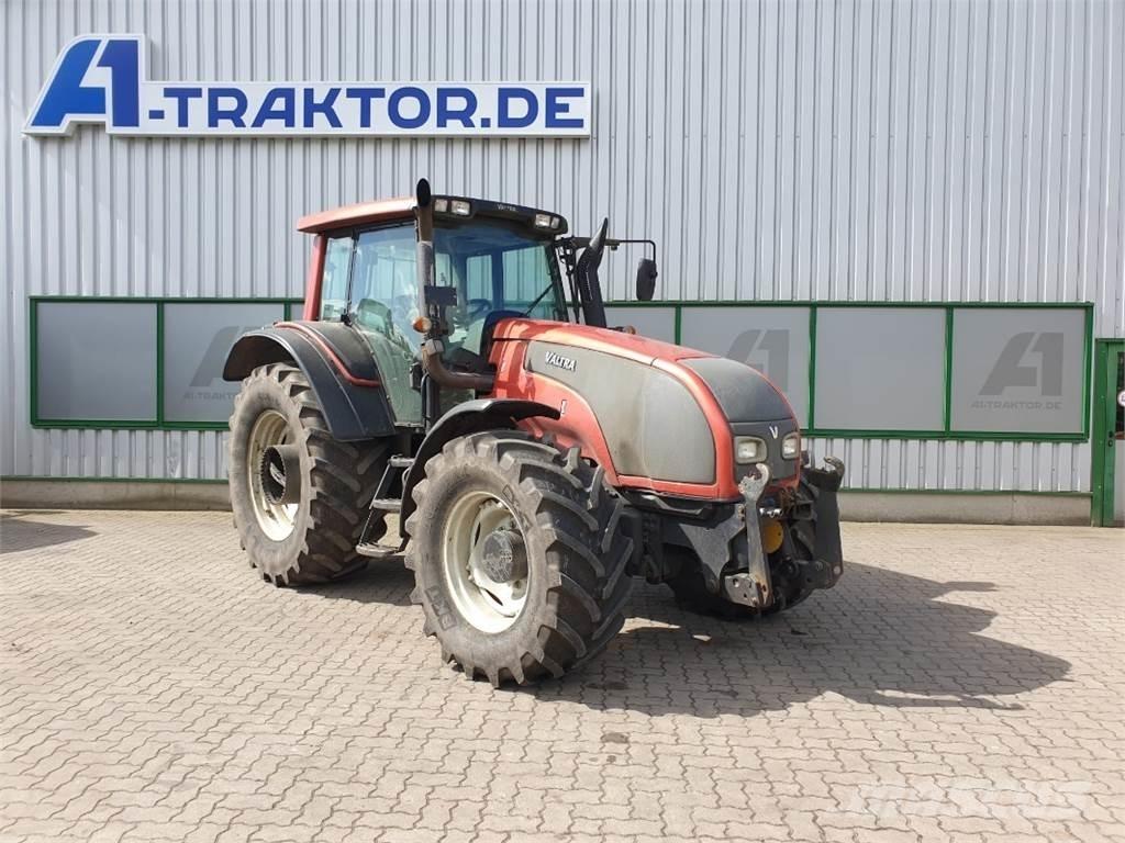 Valtra T151 트랙터