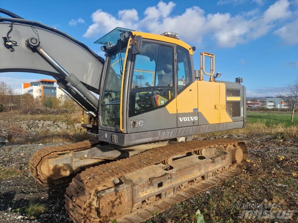 Volvo 220E 대형 굴삭기 29톤 이상