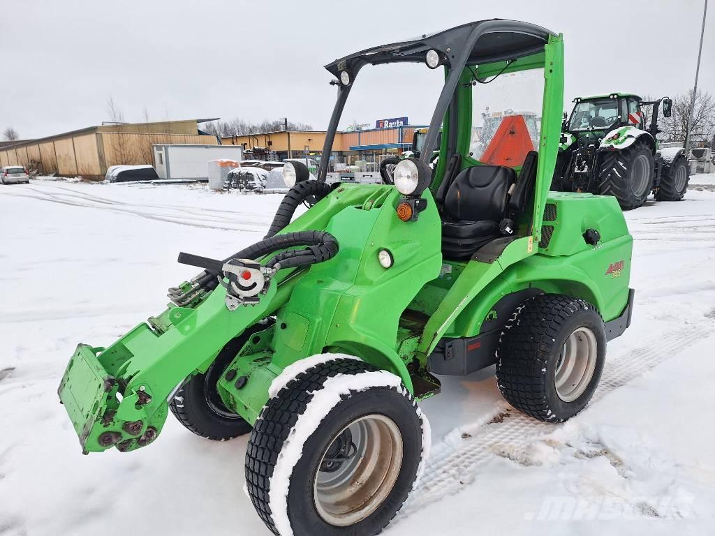 Avant 745 다목적 로더