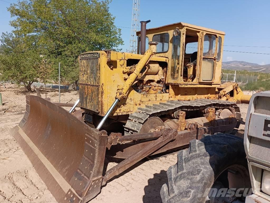 Komatsu D 85 A-12 크롤러 도저