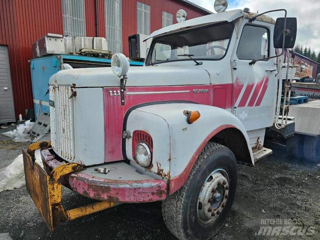 Scania 111 6x2 새시 운전실 트럭