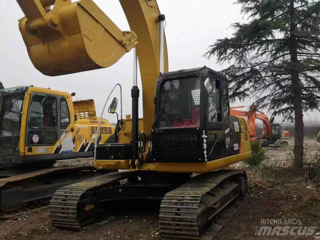CAT 320 D L 대형 굴삭기 29톤 이상