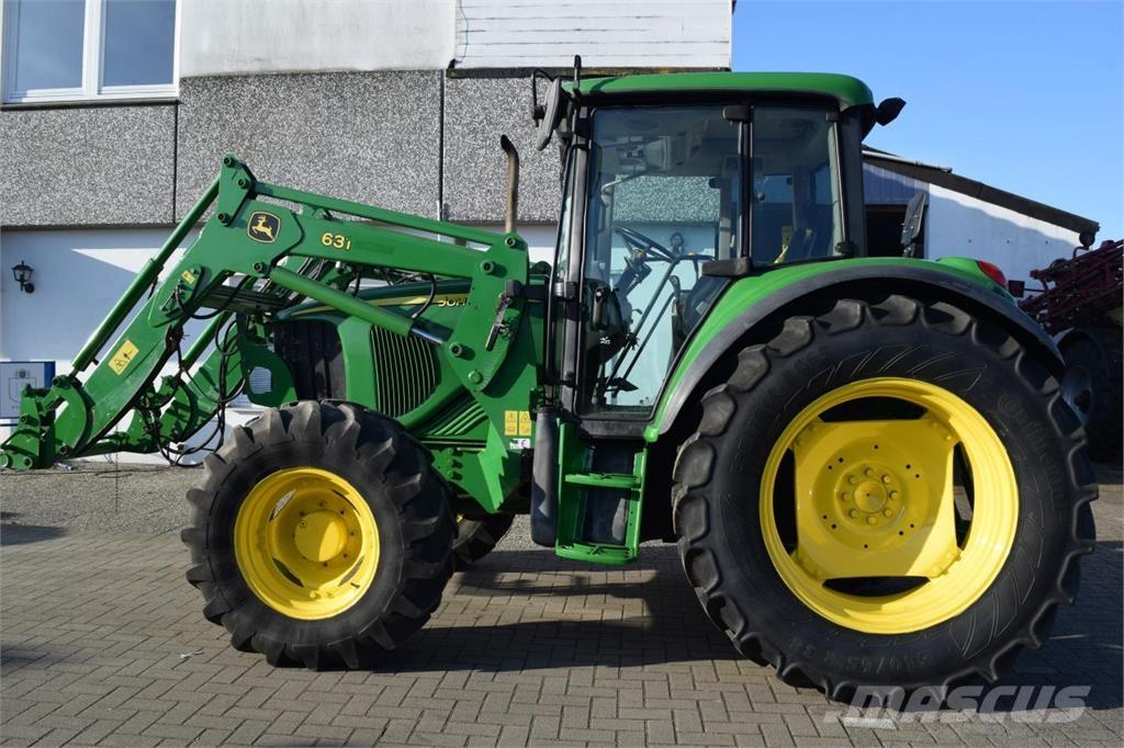 John Deere 6220 트랙터