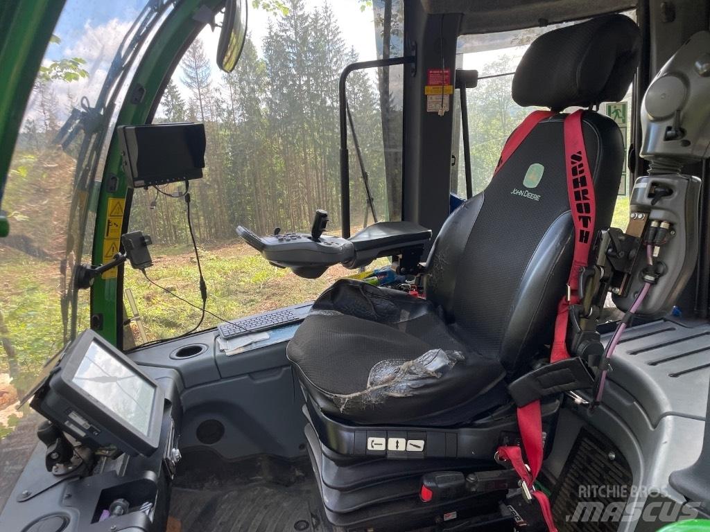 John Deere 1270G 8WD 원목 하베스터