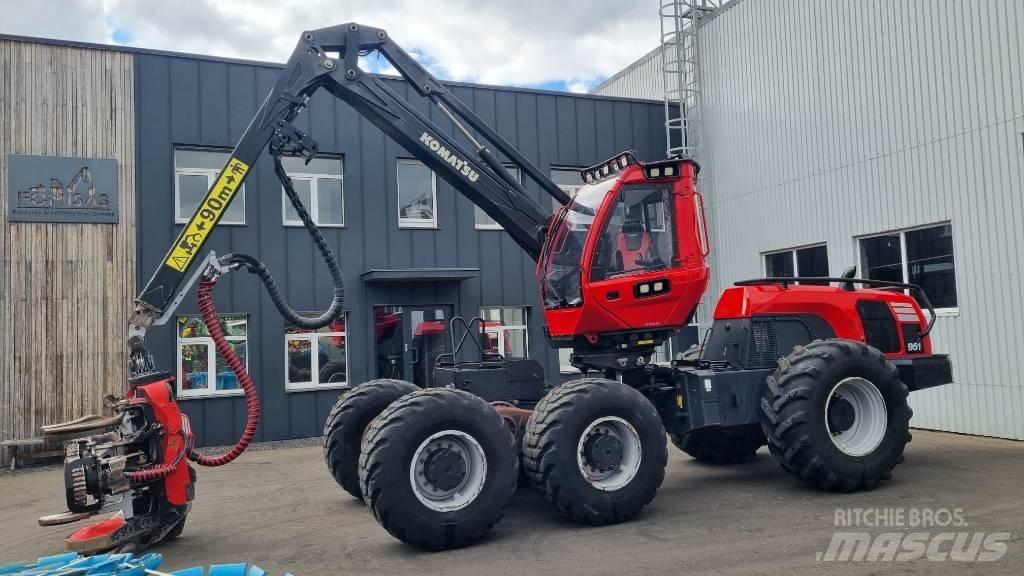 Komatsu 951 원목 하베스터