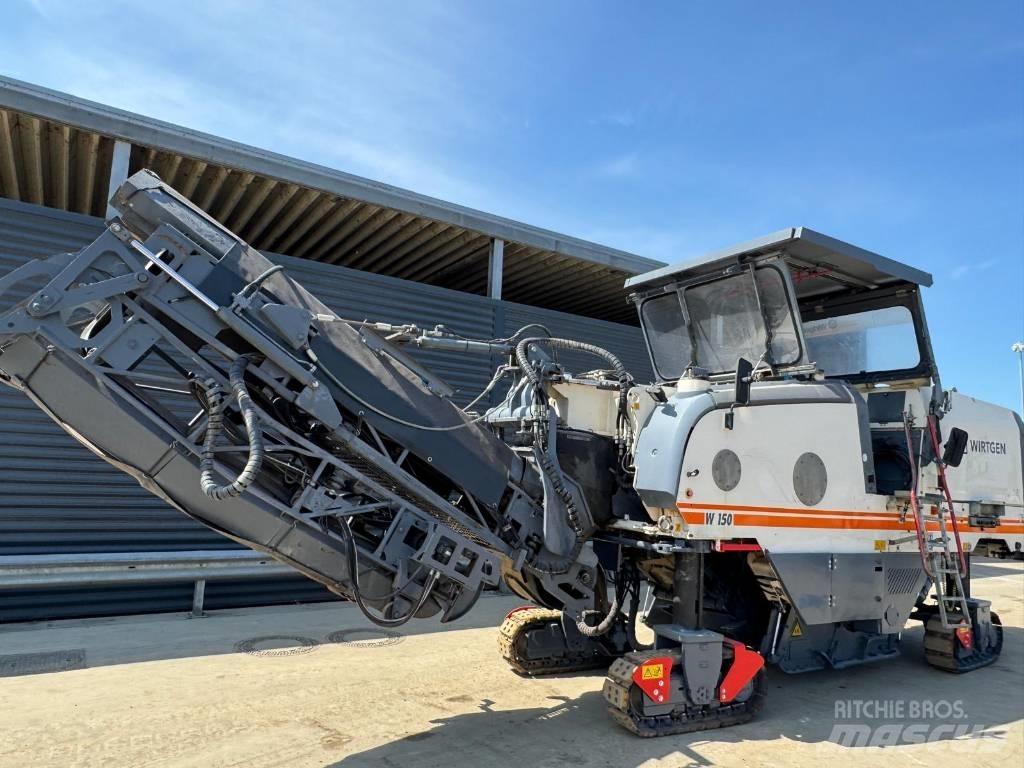 Wirtgen W 150 아스팔트 콜드 밀링 기계