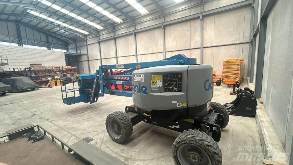 Genie Z 45/25 XC 관절형 전동이동 리프트