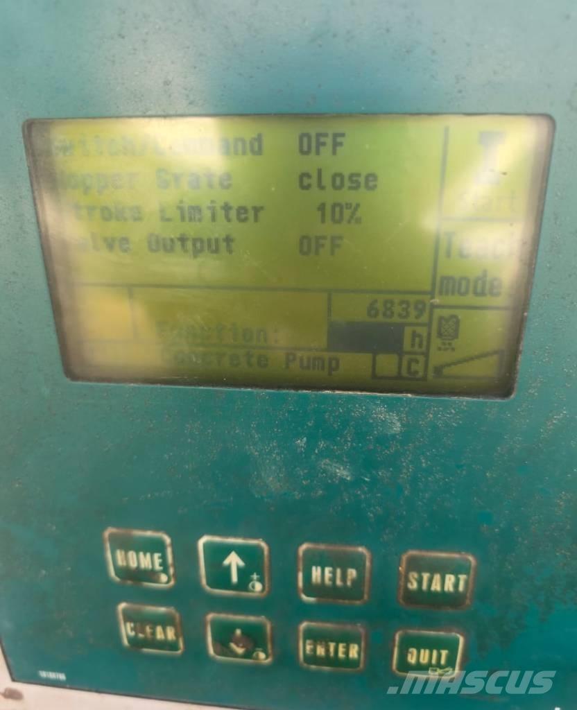 Schwing 28X 콘크리트 펌프카