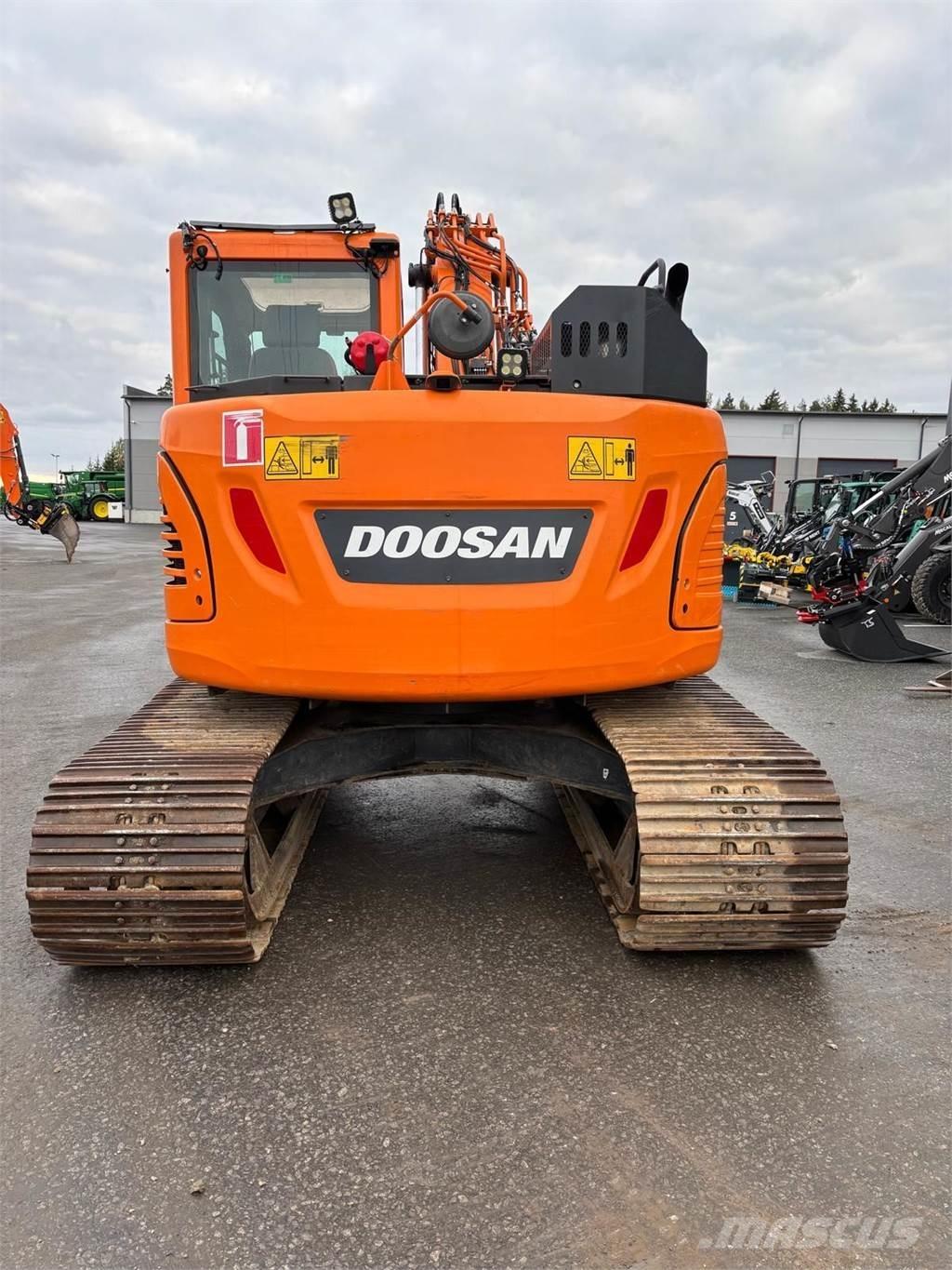 Doosan DX140LCR-5 대형 굴삭기 29톤 이상