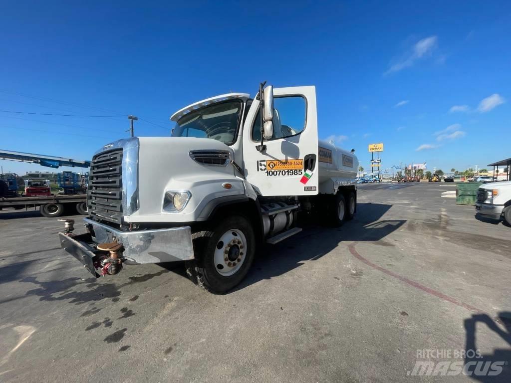 Freightliner 108 SD 급수차