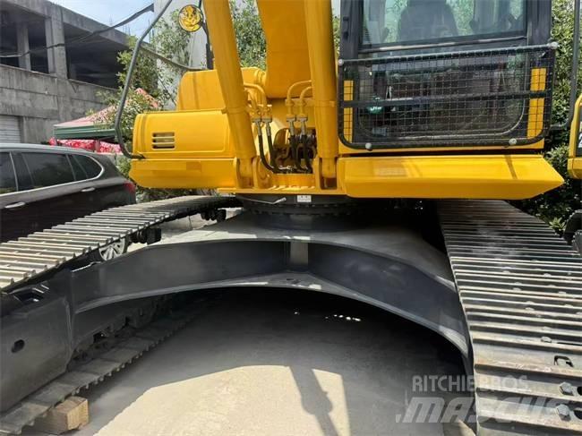 Komatsu PC 220 대형 굴삭기 29톤 이상