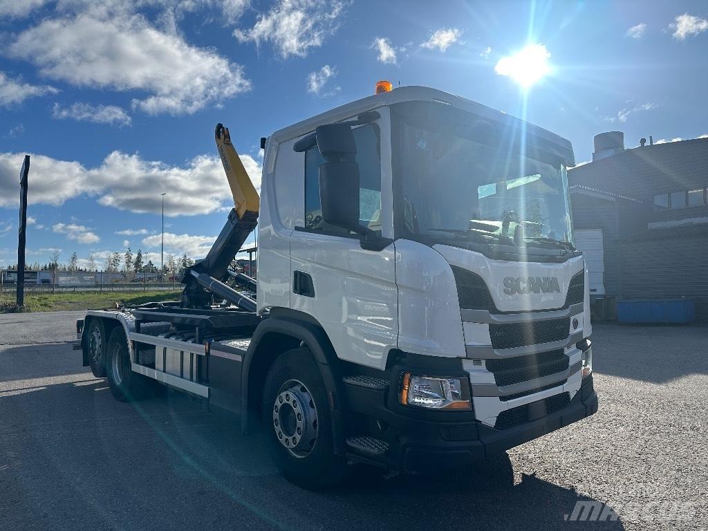 Scania P 360 훅 리프트 트럭