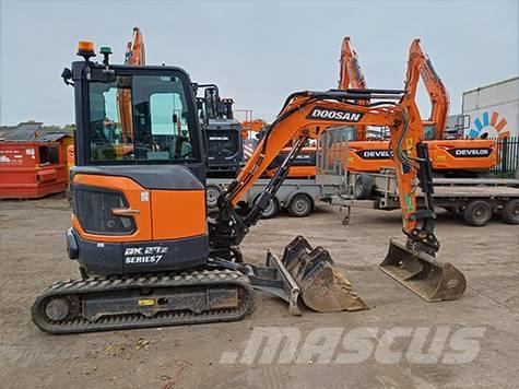 Doosan DX 27 Z - 7 소형 굴삭기 7톤 미만