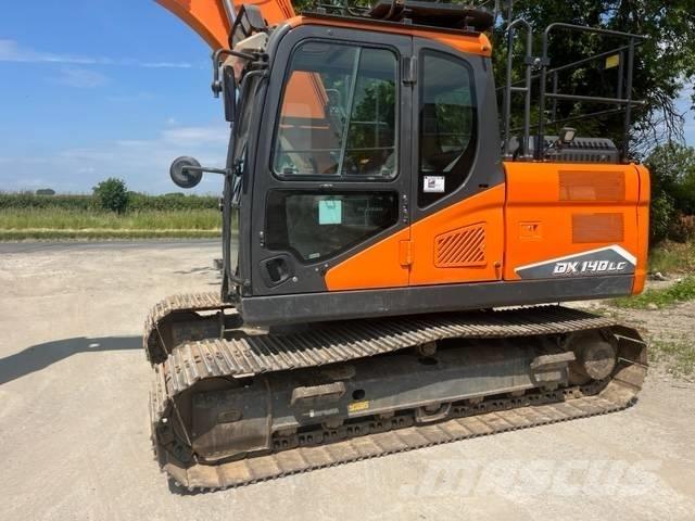 Doosan DX140LC-7 대형 굴삭기 29톤 이상