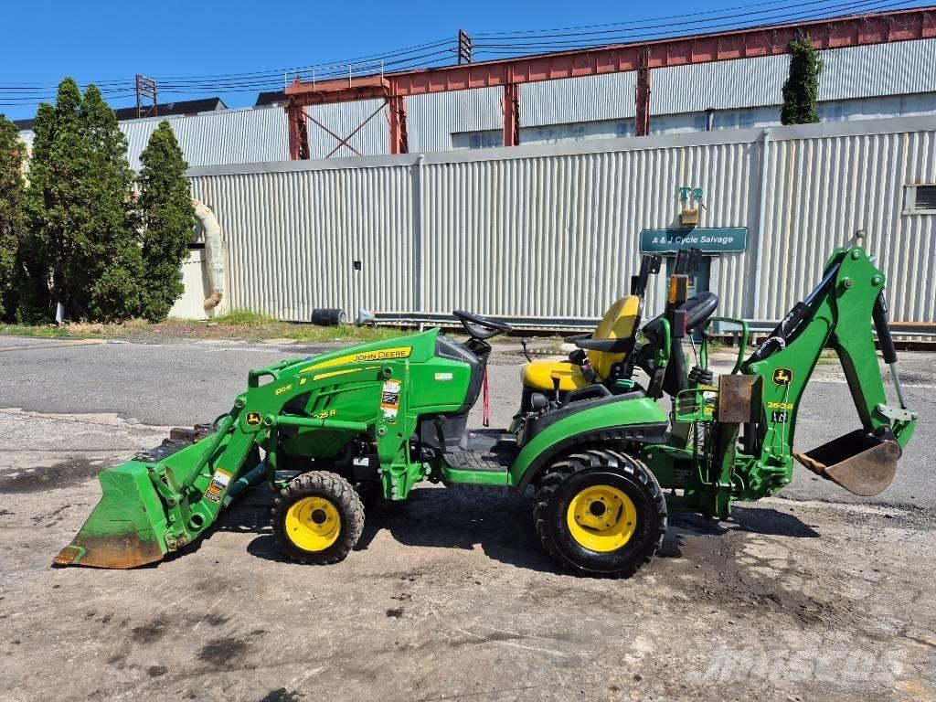 John Deere 1025 R 트랙터