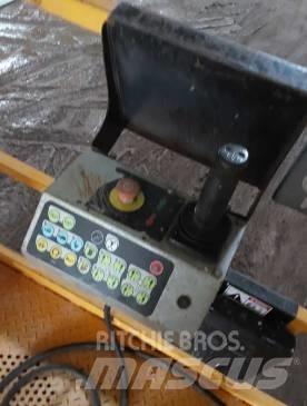 Haulotte H 15 SX 가위형 리프트
