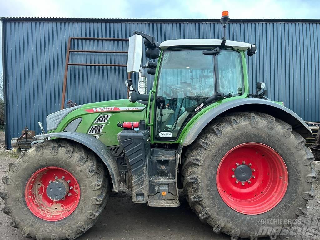 Fendt 724 Profi Plus 트랙터