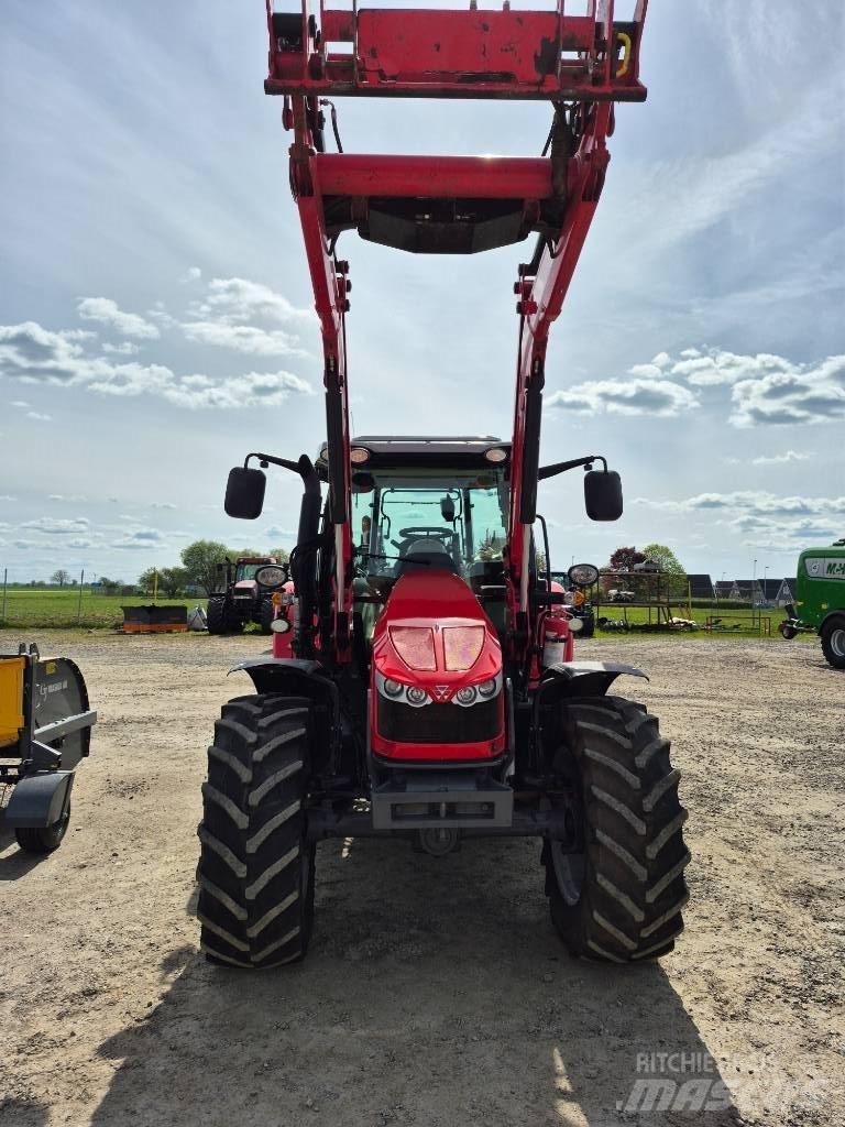 Massey Ferguson 5713 트랙터
