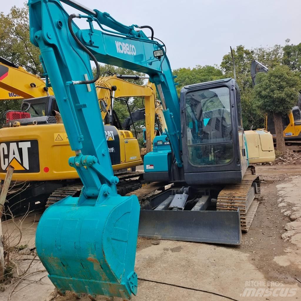 Kobelco SK 75 중형굴삭기 7톤-28톤