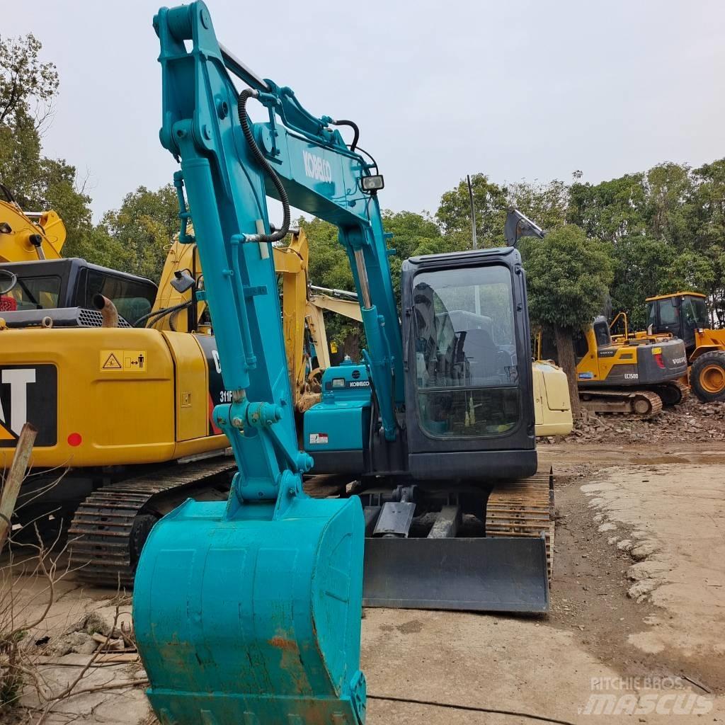 Kobelco SK 75 중형굴삭기 7톤-28톤