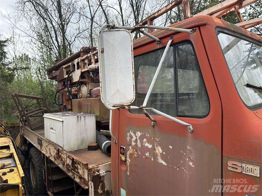 Navistar 1854 플랫베드/드롭사이드 트럭