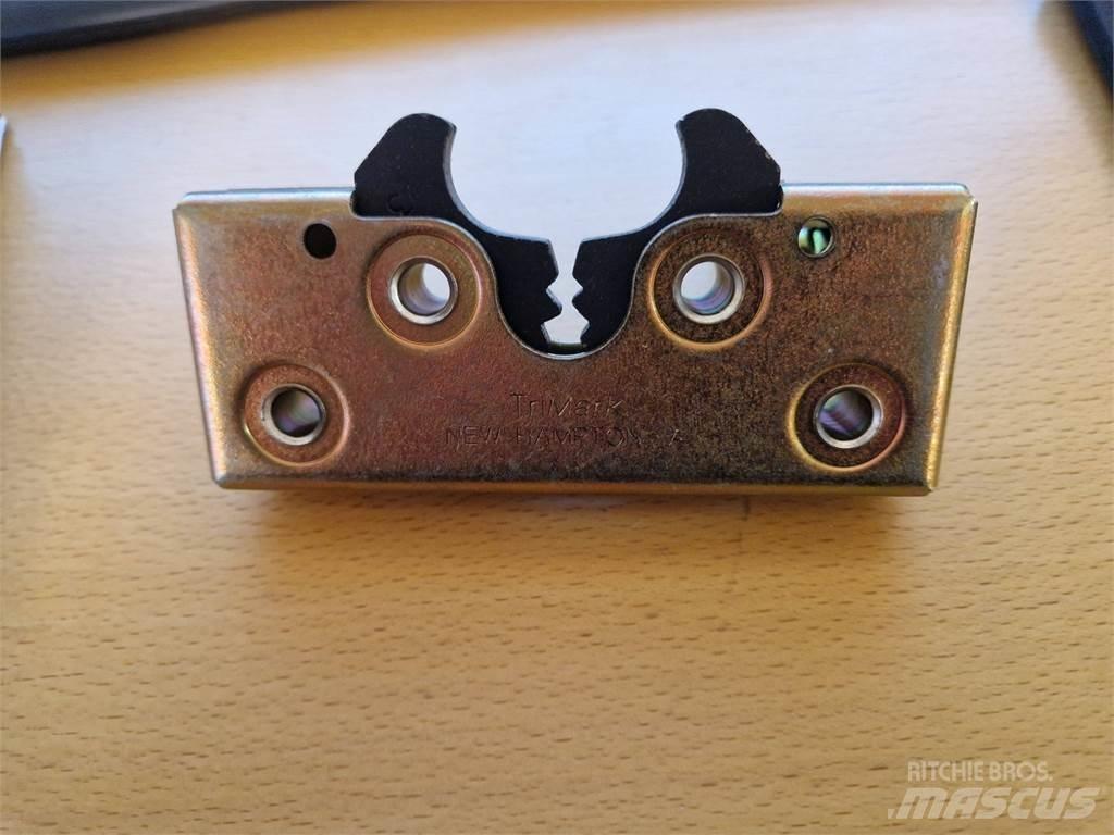 Eco Log CAT 캐빈 및 인테리어