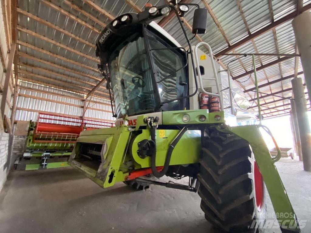 CLAAS Tucano 450 콤바인 수확기