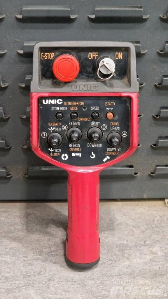 Unic URW 706 미니 크레인