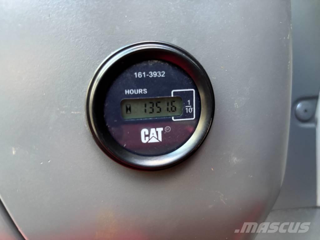 CAT 329 D 대형 굴삭기 29톤 이상