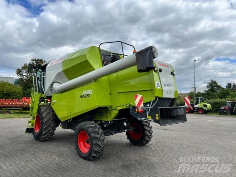 CLAAS AVERO 240 콤바인 수확기