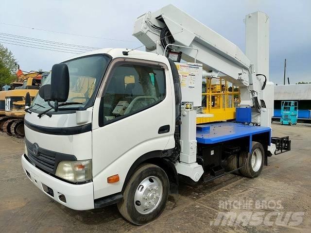 Tadano BT-110-1 트럭 탑재 고소작업대