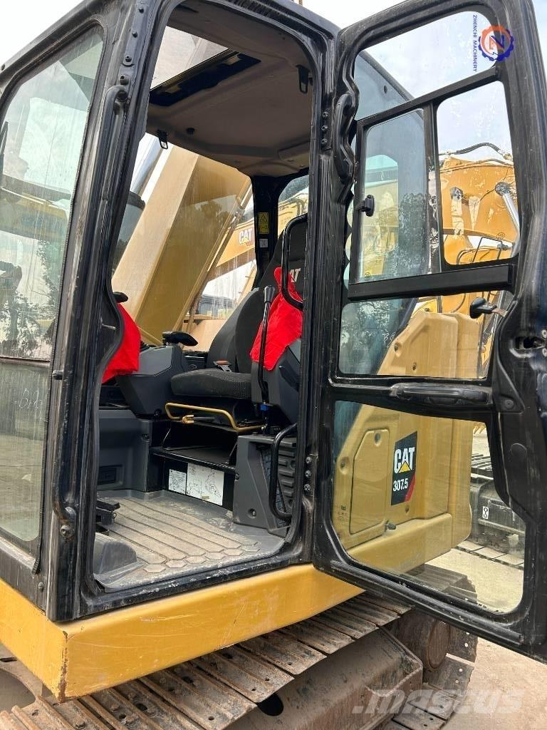 CAT 307.5 중형굴삭기 7톤-28톤