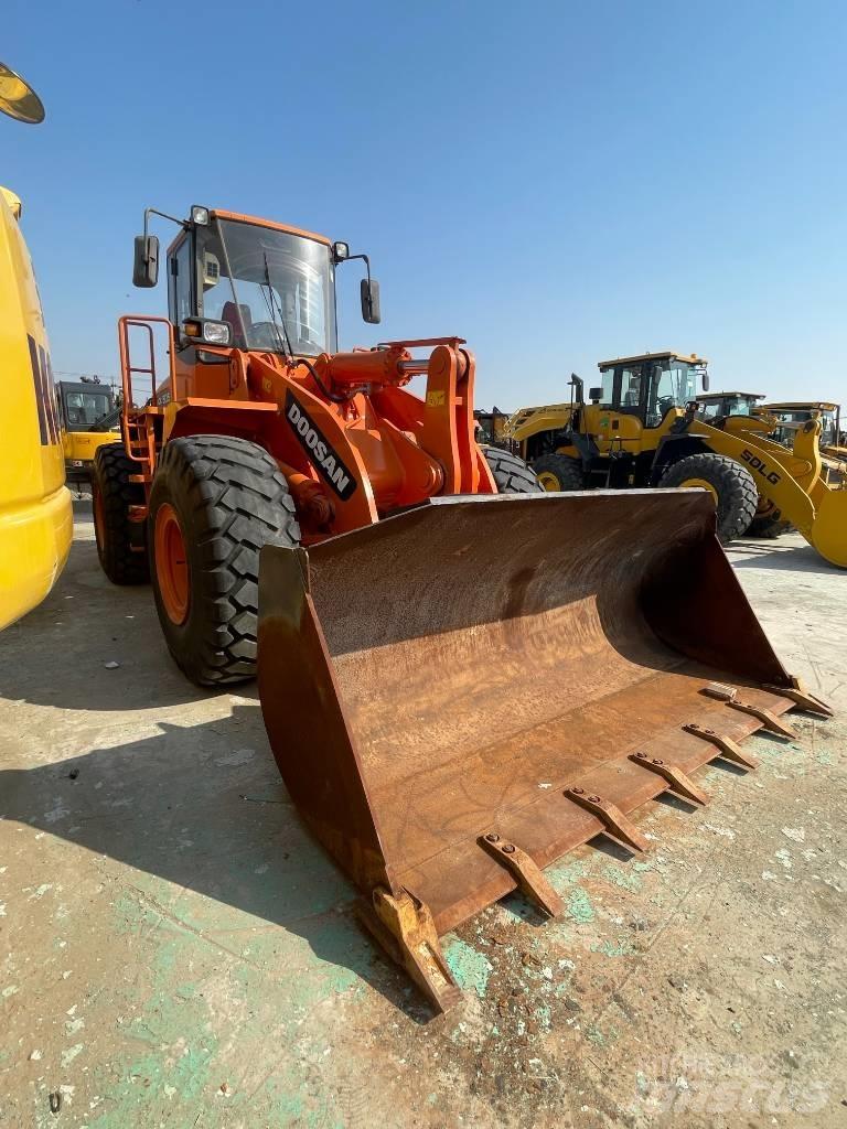 Doosan DL 505  휠로우더