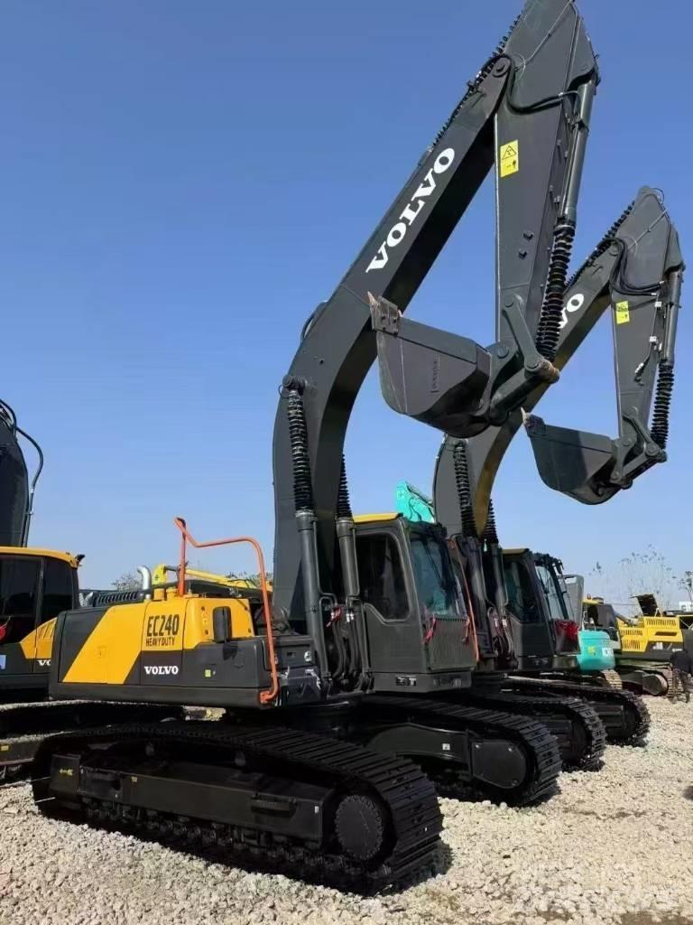 Volvo EC 240 대형 굴삭기 29톤 이상