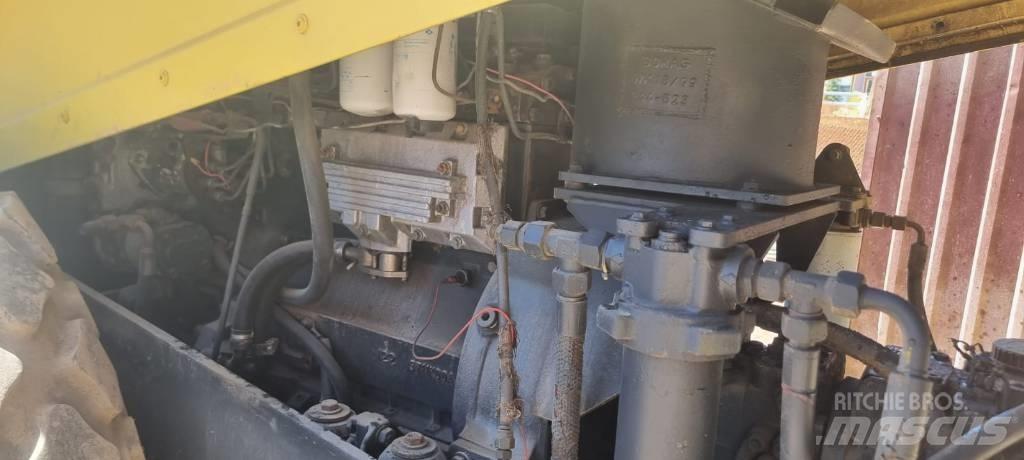 Bomag BW 211 D-3 싱글 드럼 롤러