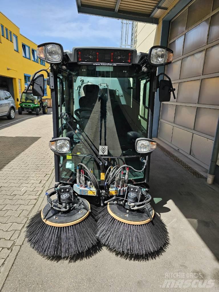 Kärcher MC130 도로 청소차