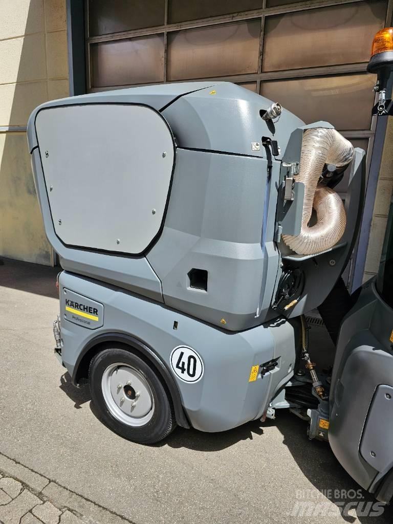 Kärcher MC130 도로 청소차
