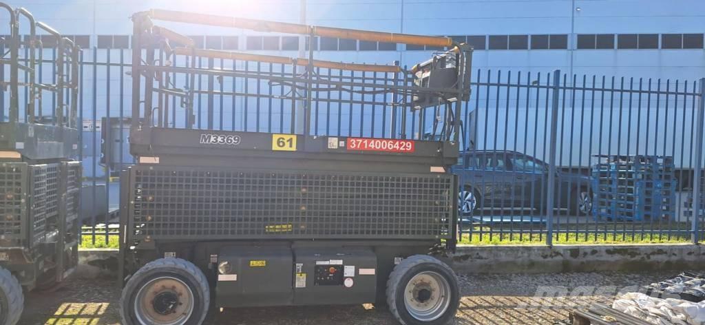 JLG M 3369 가위형 리프트