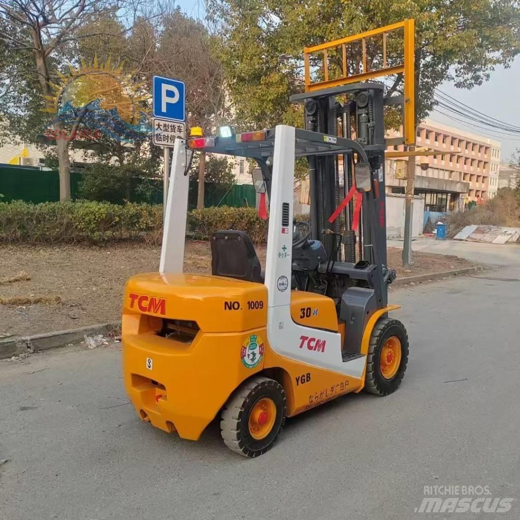 TCM FD 30 디젤 지게차