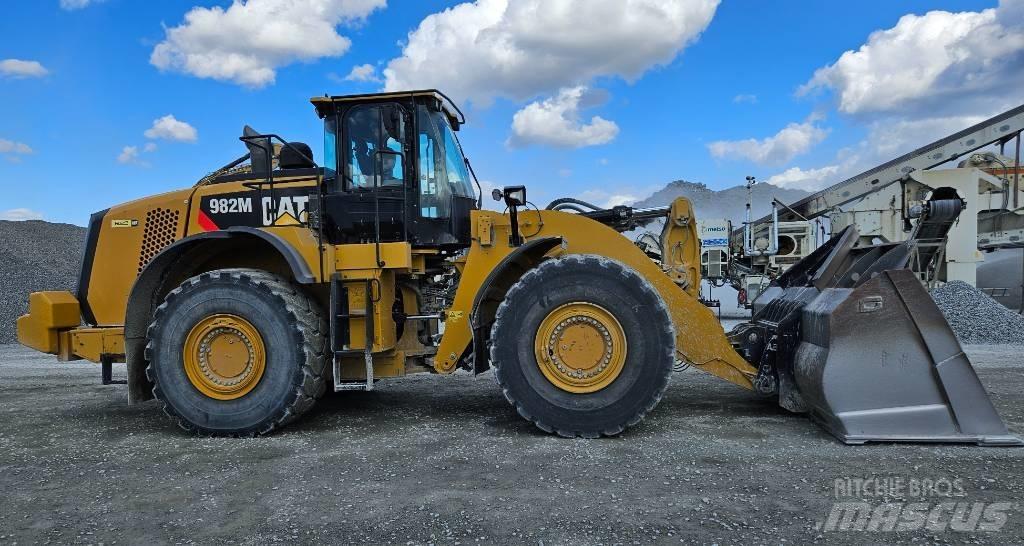 CAT 982 M  휠로우더