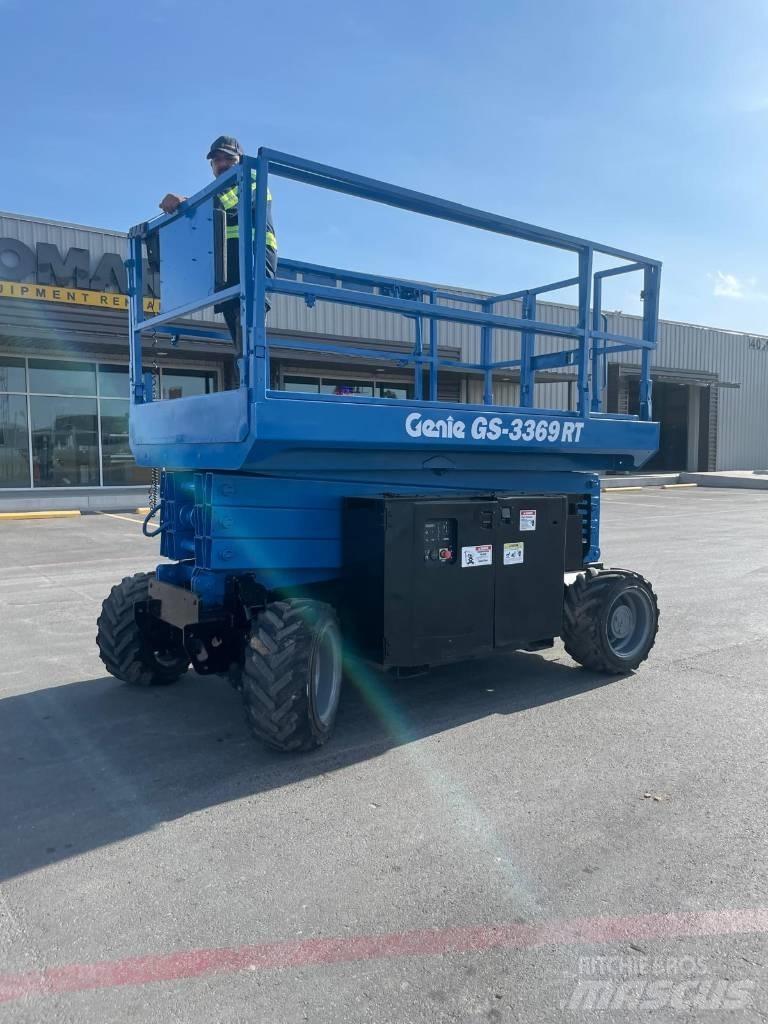 Genie GS 3369 RT 가위형 리프트