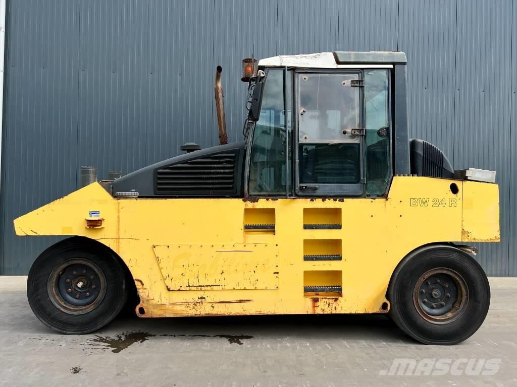 Bomag BW24R 공기 타이어 롤러