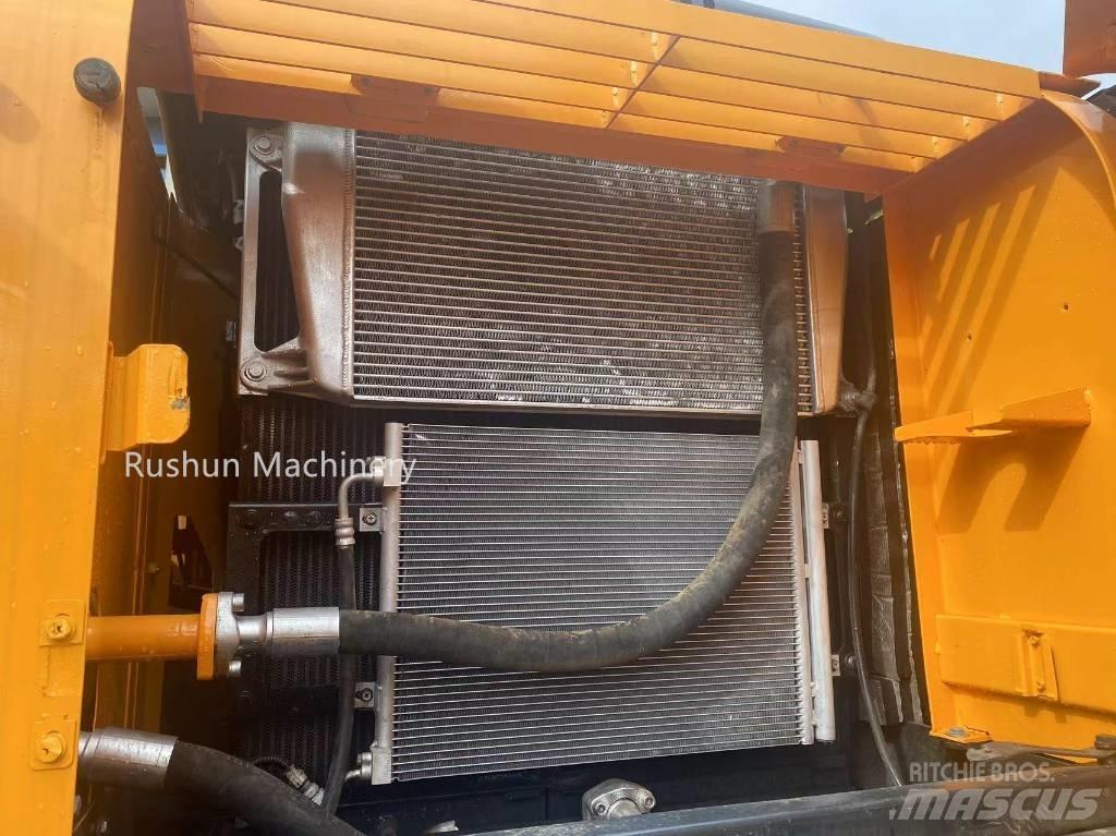 Hyundai R300LC-9 대형 굴삭기 29톤 이상
