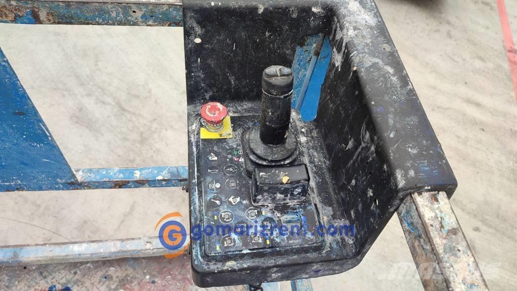 Genie GS 3384 RT 가위형 리프트