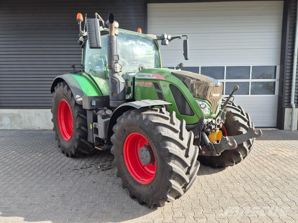 Fendt 718 트랙터