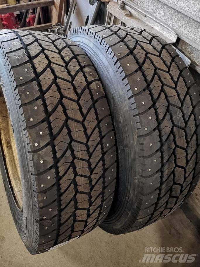  Tyres Different 타이어, 휠 및 림