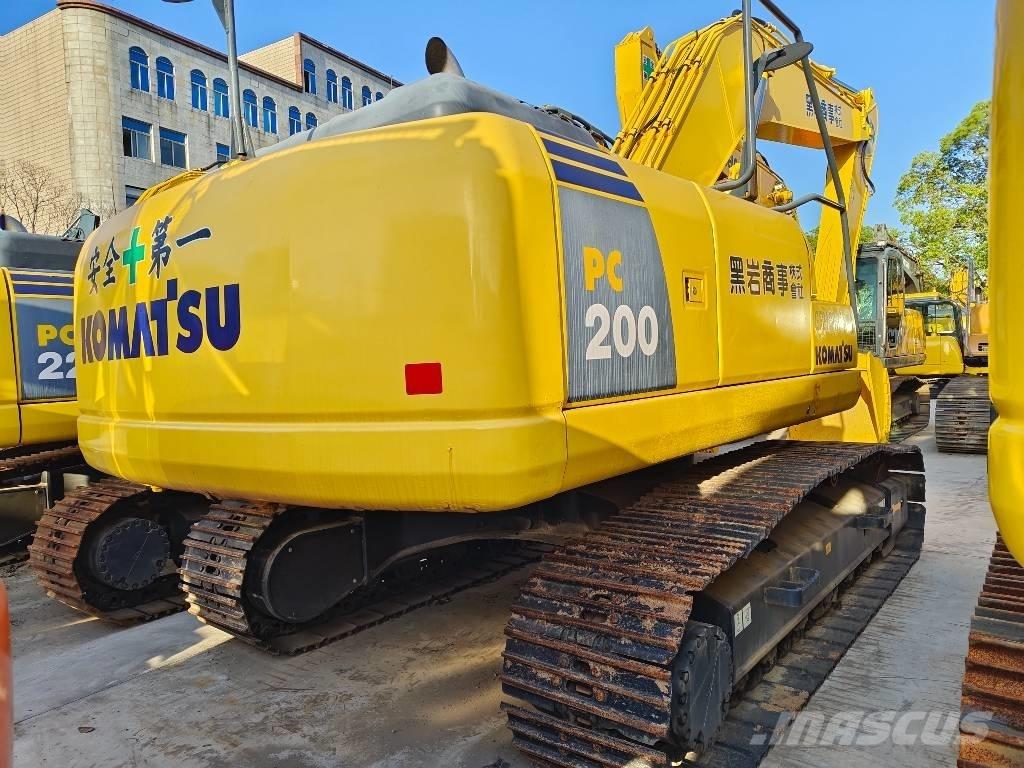 Komatsu PC 200-8 대형 굴삭기 29톤 이상