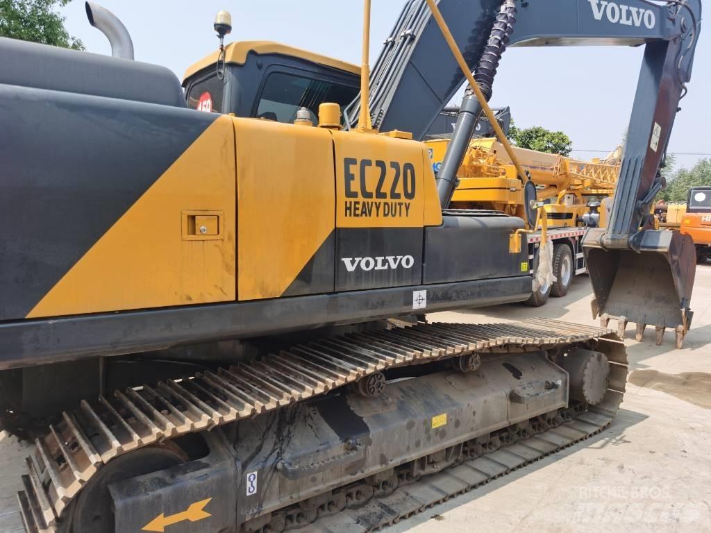 vovlo ec220 대형 굴삭기 29톤 이상