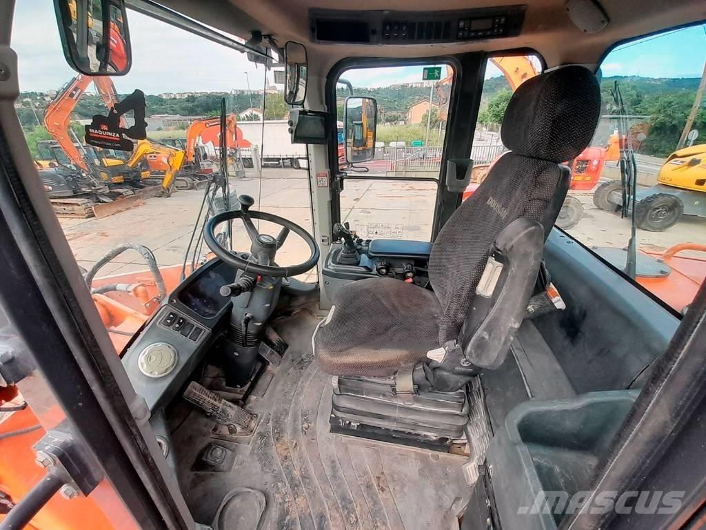 Doosan DL 250-3  휠로우더