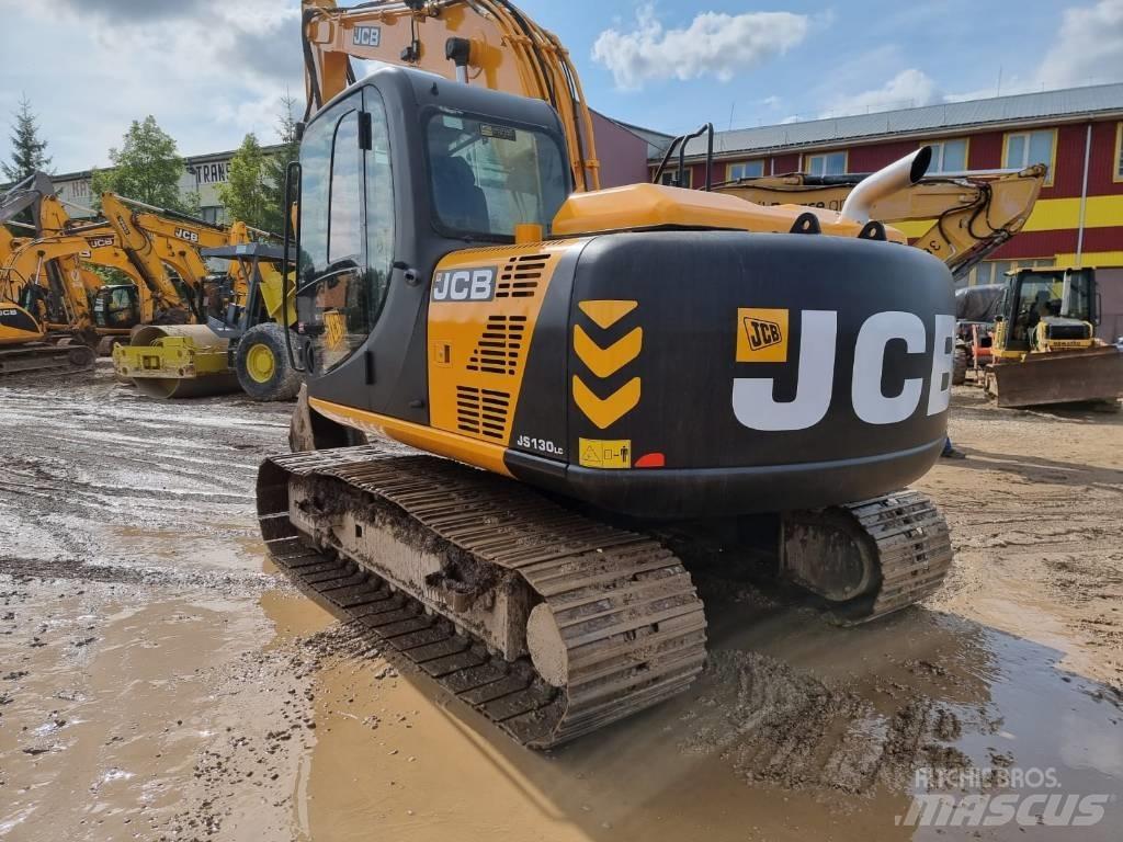 JCB JS 130 LC 대형 굴삭기 29톤 이상